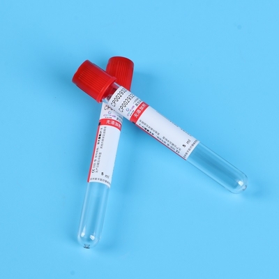 Raccogliere il sangue in un tubo semplice senza anticoagulanti Sterilizzazione in tubo rosso
